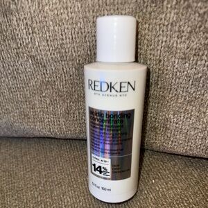 Redken Acidic Bonding Concentrate Hair Treatment - White Bottle
